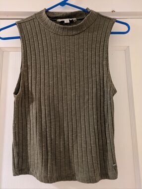 American Eagle Outfitters Green Mock Neck Tank Top